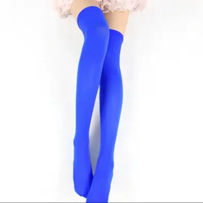 Image de Chaussettes Hautes Noires & Blanches pour Femmes - Style Lolita