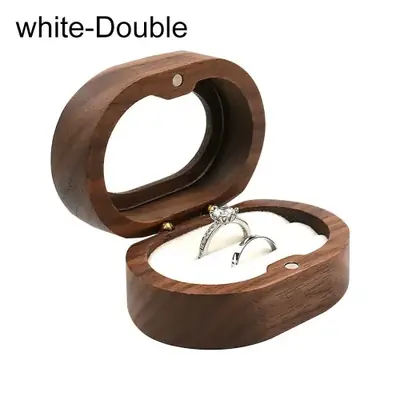 Image de Boîte à Bijoux Ovale en Bois - Élégant Présentoir pour Bagues