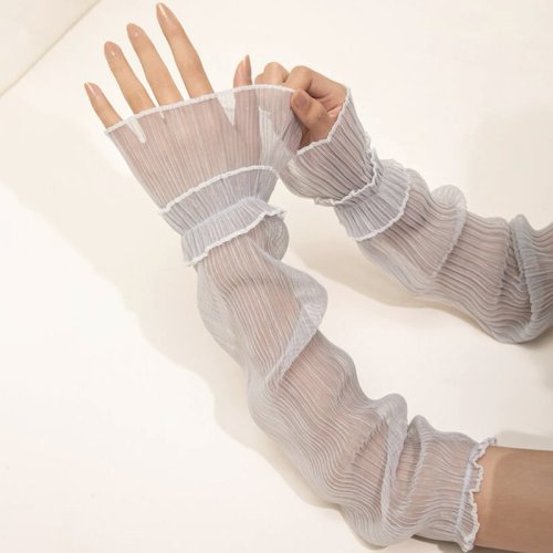 Immagine di Maniche Finte in Pizzo per Foto Nail Art