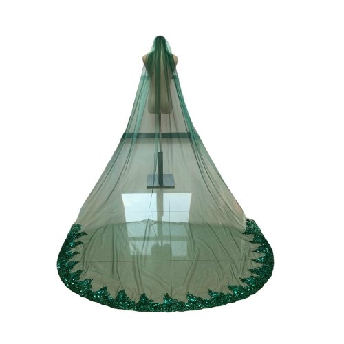 Afbeelding van Elegante 1-laags bruidssluier van 3 meter met groene pailletten, kant en zachte tule, voorzien van kam – luxe kleurrijke trouwaccessoire