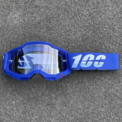 Uniquement des lunettes de protection