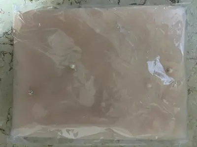 Image de Boléro de mariée à perles, cape courte devant longue derrière