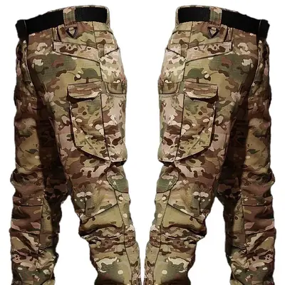 Image de Combinaison Tactique Camouflage - Uniforme Résistant pour Outdoor