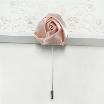 Image de Broche de Mariage Rose en Soie - Élégance pour Hommes