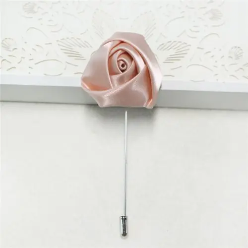 Image de Broche de Mariage Rose en Soie - Élégance pour Hommes