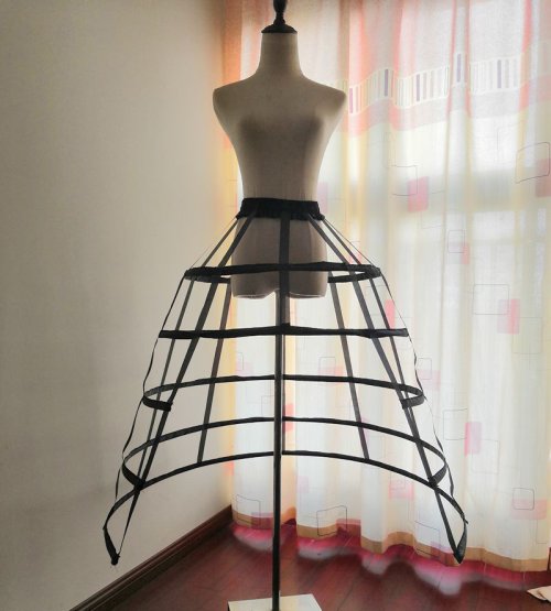 Imagen de Enagua de Crinolina con 5 Aros - Blanco y Negro