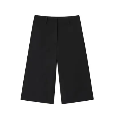 Image de Short Noir Femme Tendance Été 2025