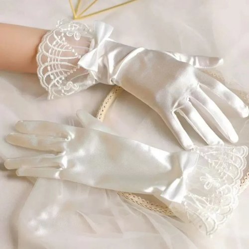 Bild von Hochzeits datum weiße Satin Spitze kurze Handschuhe elegante Damen kurze Spitze Handschuhe schiere Fisch netz weiß Abschluss ball Party Braut Accessoires