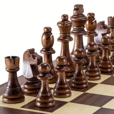 Image de Jeu d'Échecs en Bois Premium - 32 Pièces