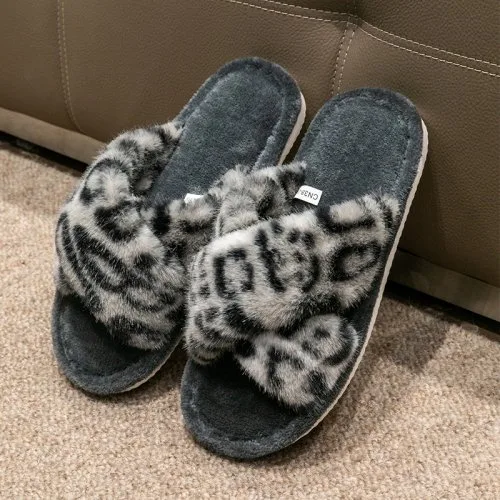 GRIJS