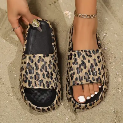 Image de Pantoufles Léopard Été - Sandales Sexy & Confortables