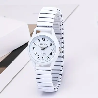 Image de Montre Couple Grand Cadran - Élégante & Pratique pour Tous les Âges