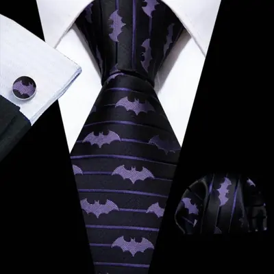 Image de Cravate Chauve-Souris Noir Rayé - Ensemble élégant pour Mariage