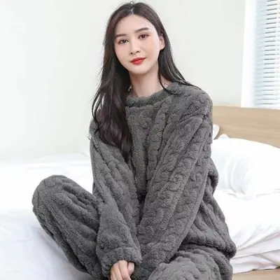 Image de Pyjama Douillet Hiver - Velours Corail & Polaire