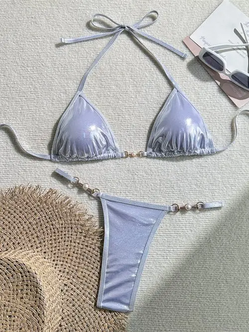 Image de Bikini Rose Brillant Push-Up Perles - Été 2025
