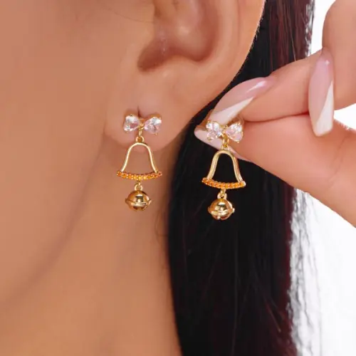 Image de Boucles d'oreilles Noël Asymétriques Père Noël & Bonhomme de Neige