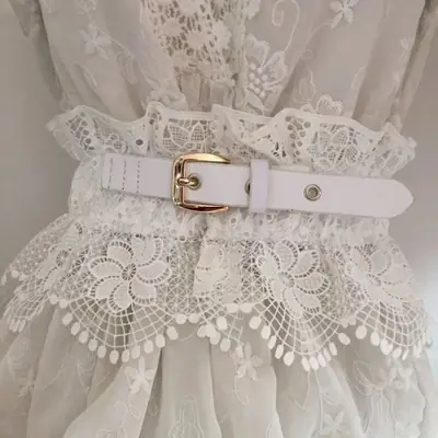 Image de Ceinture Vintage en Cuir avec Boucle Ardillon - Style Sauvage & Élégant