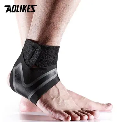 Image de Attelle de Cheville Réglable - Soutien Sportif & Prévention des Blessures