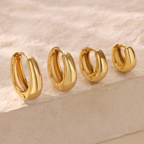 Immagine di Orecchini a Cerchio Classici in Acciaio Inossidabile Color Oro per Donne e Ragazze - Gioielli Minimalisti di Tendenza 2026