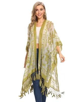 Image de Kimono Bohème Violet avec Pampilles - Élégant et Décontracté