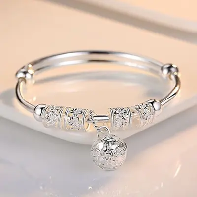 Image de Bracelets en Argent Fin pour Femme - Élégants et Ajustables