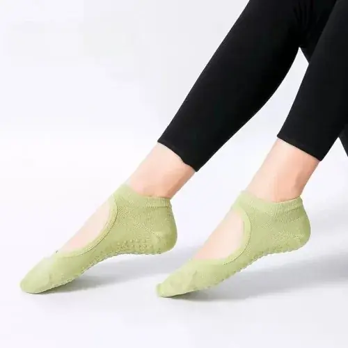 Image de Chaussettes de Yoga Antidérapantes pour Femmes