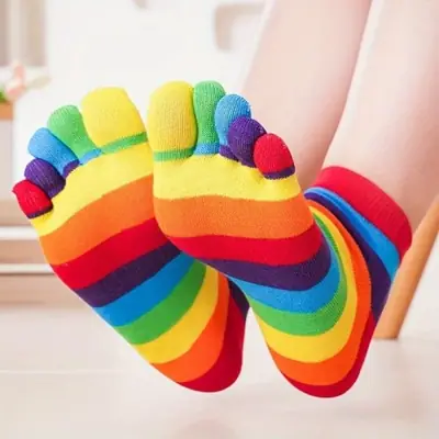 Image de Chaussettes Arc-en-Ciel à 5 Doigts pour Femmes