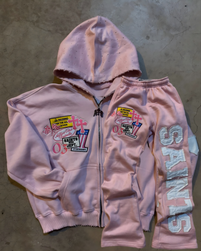 Bild von Rosa Kapuzensweatshirt mit Reißverschluss – Streetwear Look für Damen