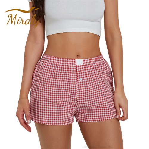 Zdjęcie Szorty Y2K w kratę – Modne i Wygodne dla Kobiet