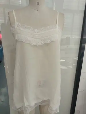 Image de Robe Fausse Fourrure Sans Bretelles - Élégante & Sexy