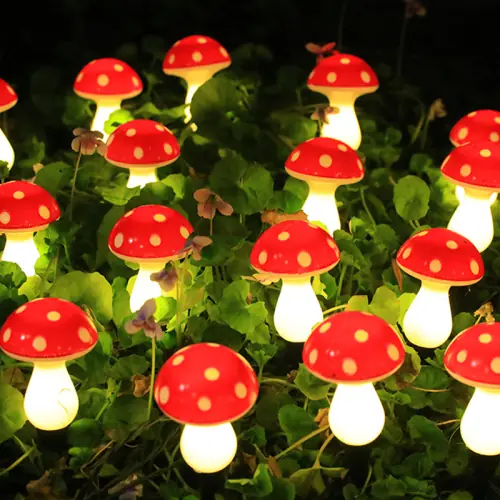 Image de Lampes Solaire Champignons Rouge - Déco Extérieure Mignonne
