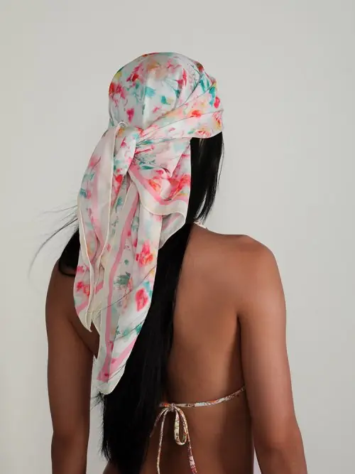 Image de Tunique de Plage Blanche - Cover Up Élégant