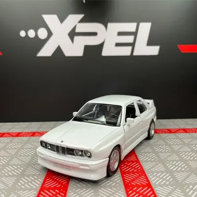 Image de BMW M3 1987 1:36 - Modèle de Voiture en Alliage