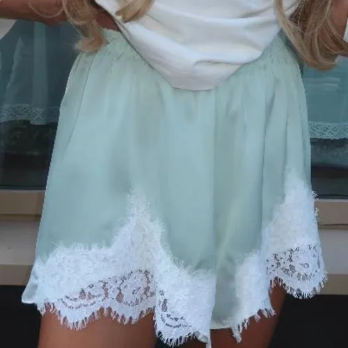 B9