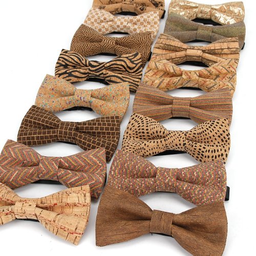 Bild von Vintage Holz-Fliege für Herren – Retro Stil mit Streifen & Punkten