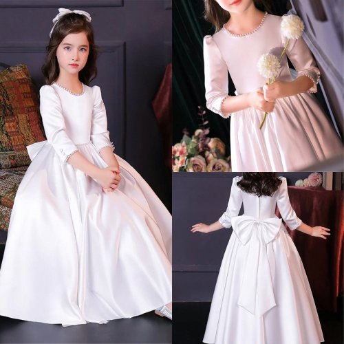 Bild von Zartes Weißes Satinkleid für Blumenmädchen – Prinzessin-Stil