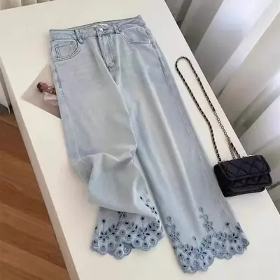 Image de Jeans Femme Y2K Luxe Brodé de Strass Taille Haute