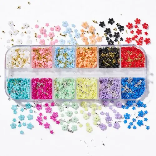 Image de Boîte de 12 compartiments breloques pour ongles 3D colorées et strass kawaii