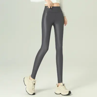 Image de Leggings en Cuir Noir Taille Haute - Sexy & Élastiques