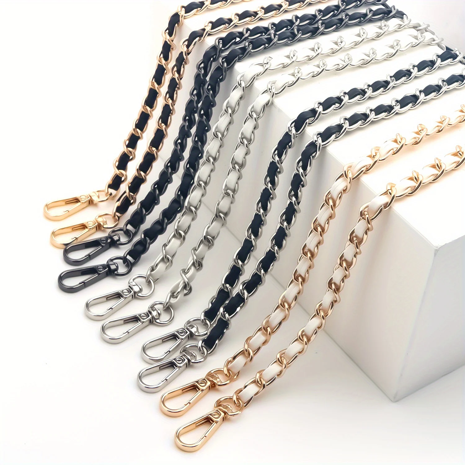 Bild von Eleganter 47-Zoll-Kettenriemen für Geldbörsen und Handtaschen mit Metallschnalle – Umhängegurt als Taschenkette für stilvolle Accessoires