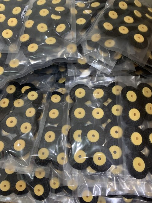 Afbeelding van Polijstborstels voor Sieraden - 12x 55mm Zwart-Bruin Haar