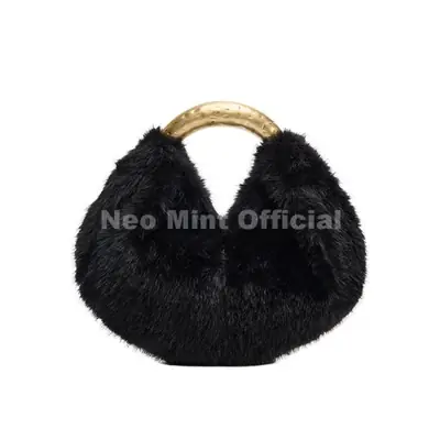Image de Sac à Main Fausse Fourrure Luxe Hiver 2025
