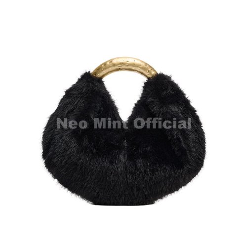 Image de Sac à Main Fausse Fourrure Luxe Hiver 2025