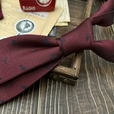 Image de Cravate Homme 7cm - Élégante & Formelle