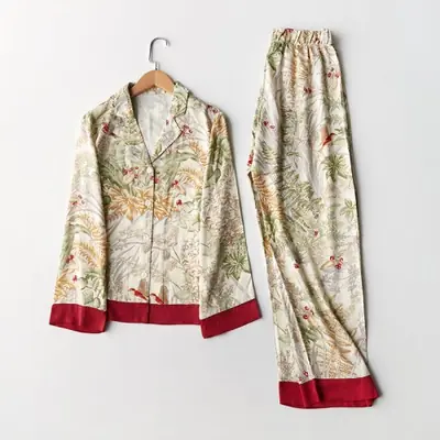 Image de Pyjama Satin Femme - Confort & Élégance