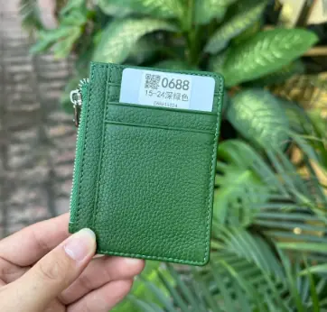 Image de Portefeuille Femme Cuir Luxe - Élégant & Pratique