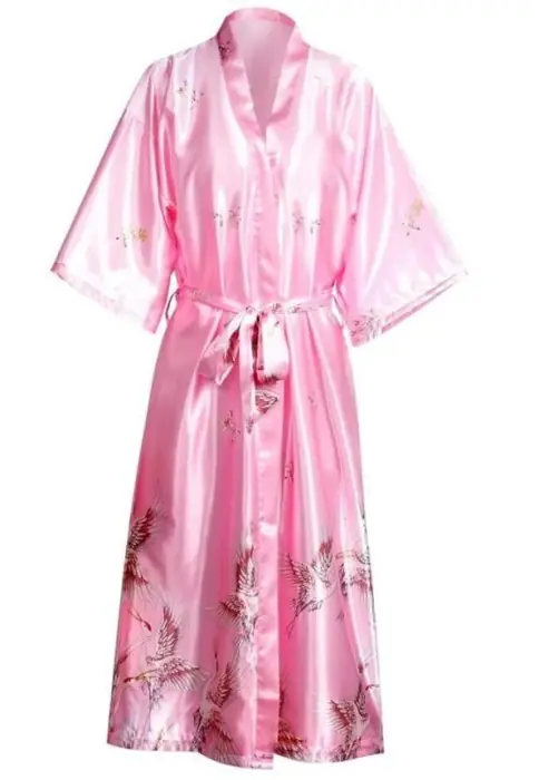 Image de Peignoir Satin Imprimé Grue - Élégant & Confortable