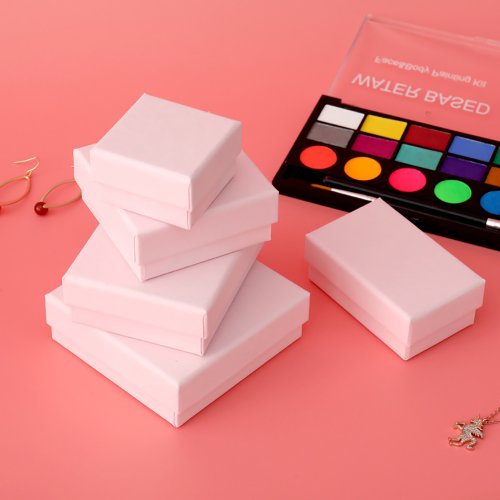 Afbeelding van Roze Papieren Sieradendoosjes 7x7x3 cm - Set van 12 Stuks voor Oorbellen, Ringen, Armbanden en Kettingen