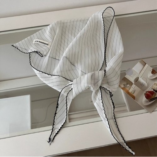 Immagine di Sciarpa triangolare a pois, fascia per capelli elegante e leggera