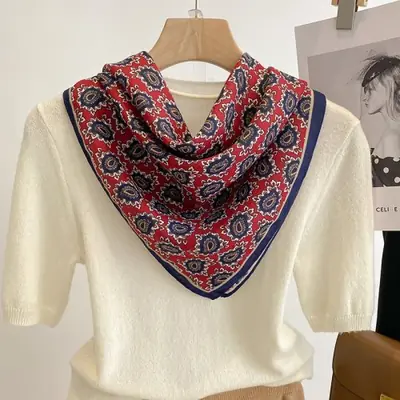 Image de Foulard Carré Tendance 2023 - Pure Coton Imprimé